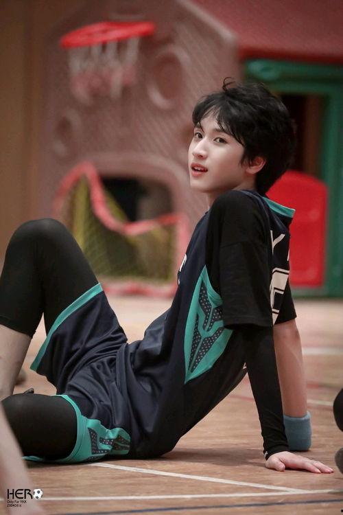 严浩翔媒体爆料了吗视频,揭秘背后真相  第1张